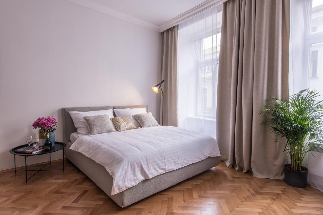 New Design Apt - Central Location Wenceslas Square Prague Exterior photo