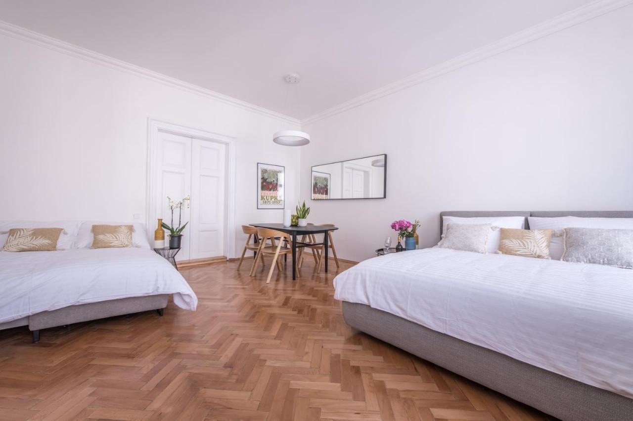 New Design Apt - Central Location Wenceslas Square Prague Exterior photo